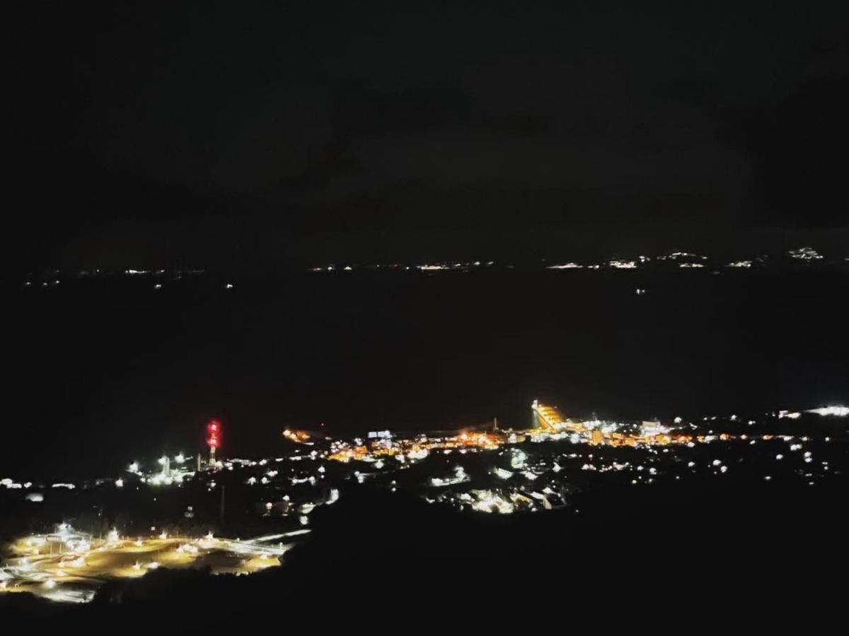 Ostello 癒楽 伊豆大島 Esterno foto